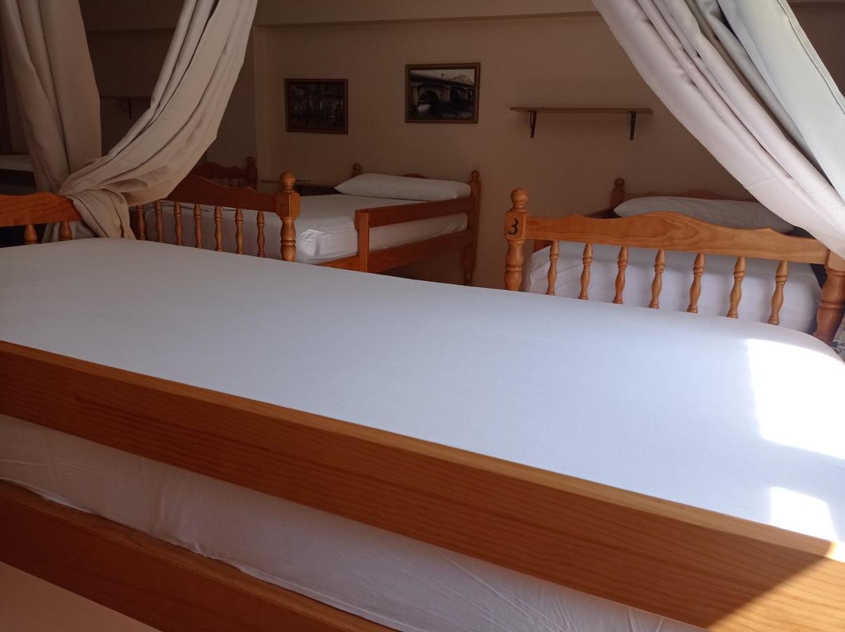 Albergue De Peregrinos Ultreia Et Suseia Hostel *